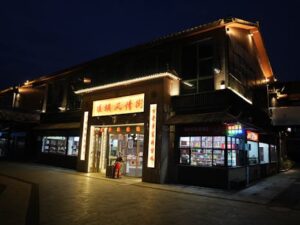 Are You Dominating Your Universe or Just Whispering in It? Market Share vs. Market Penetration Decoded